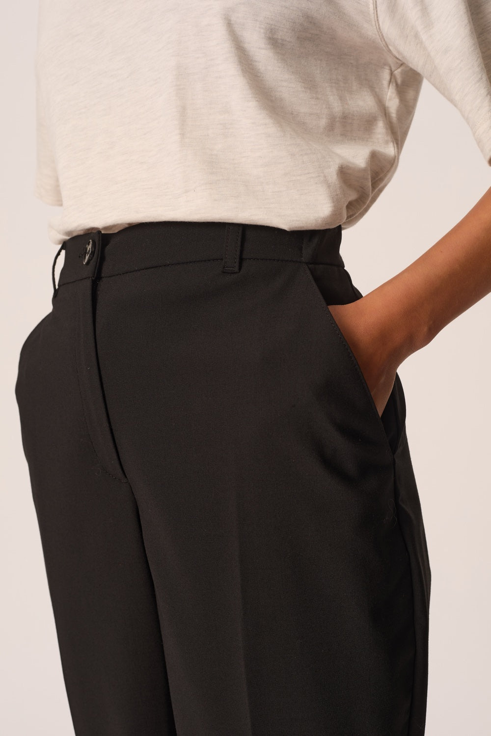 Pantalón Rostille Negro de mujer - foto 6