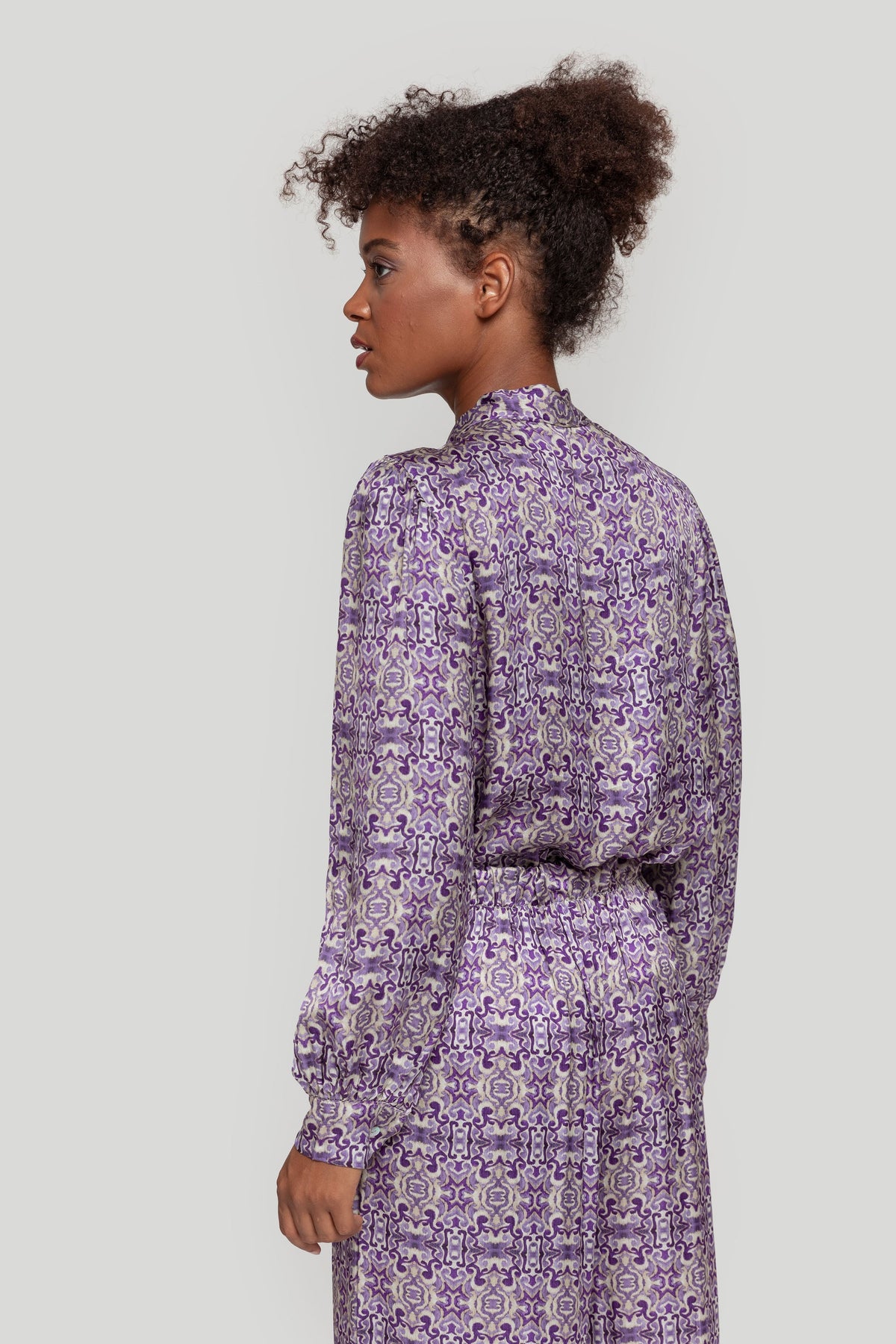 Blusa Zayelia Satinada de mujer - foto 4