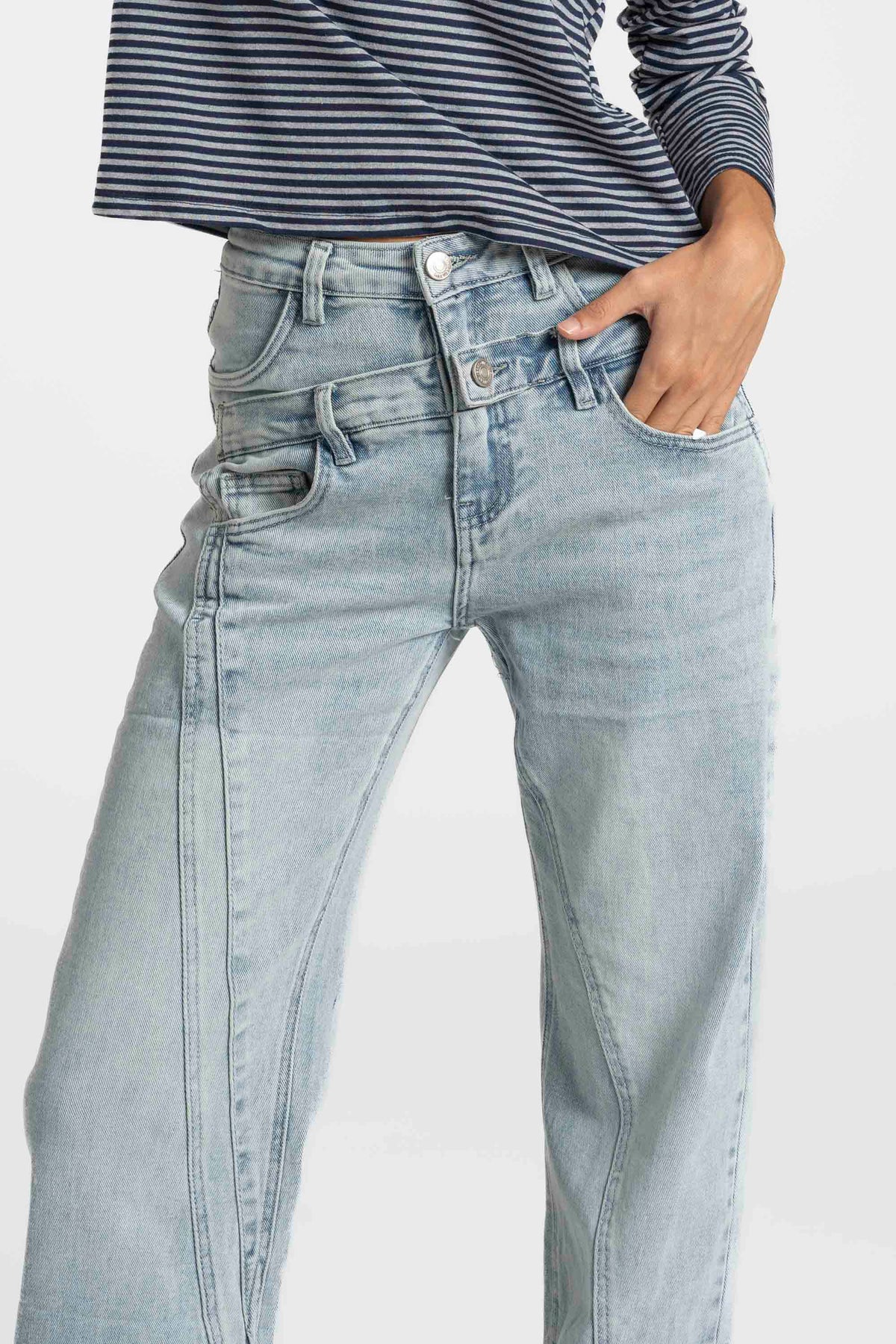 Jeans Zayelia Miss Urban de mujer, corte recto largo, botones asimétricos - imagen 6