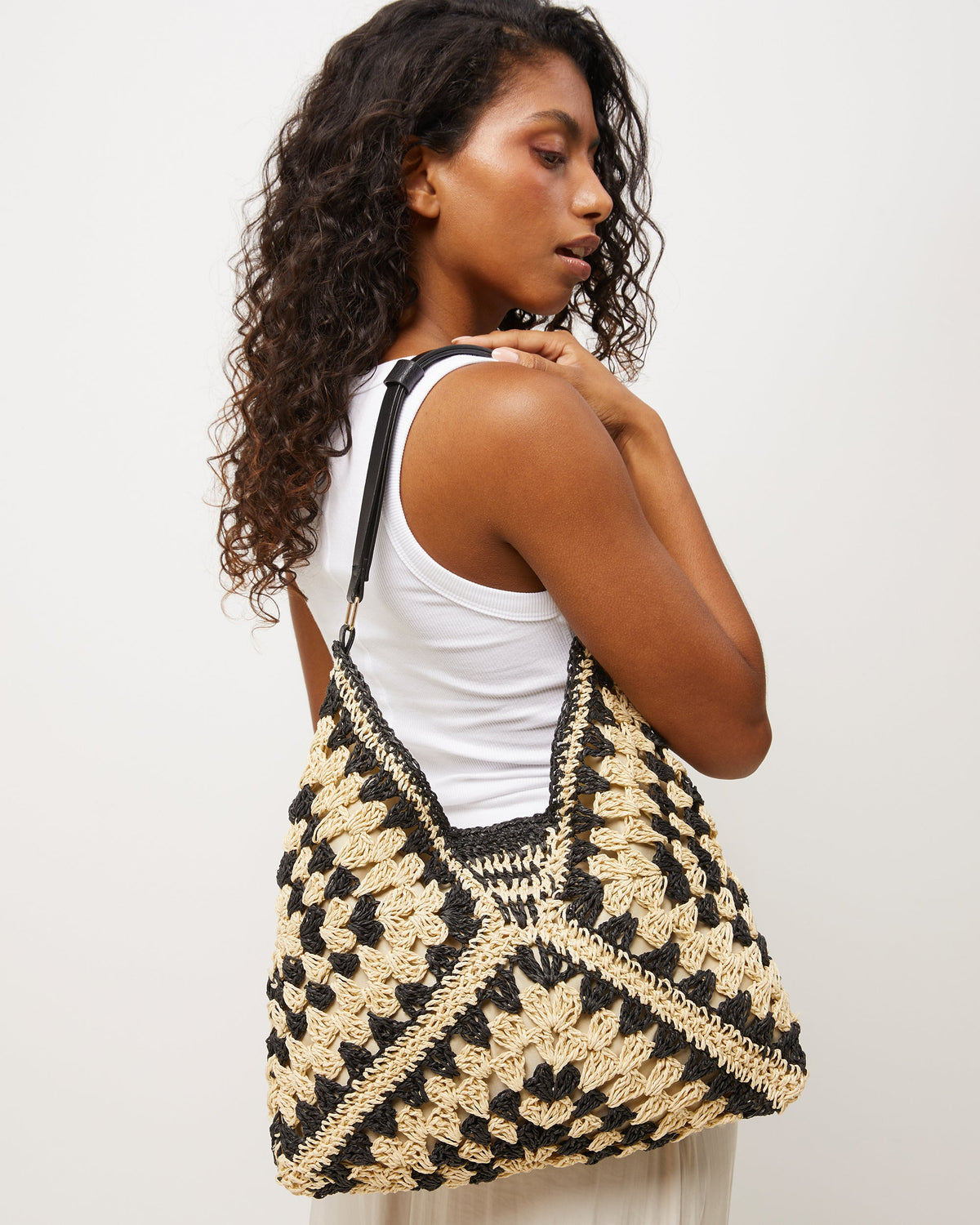 Ushu Bolso Hobo Efecto Rafia con Estampado de mujer - foto 3